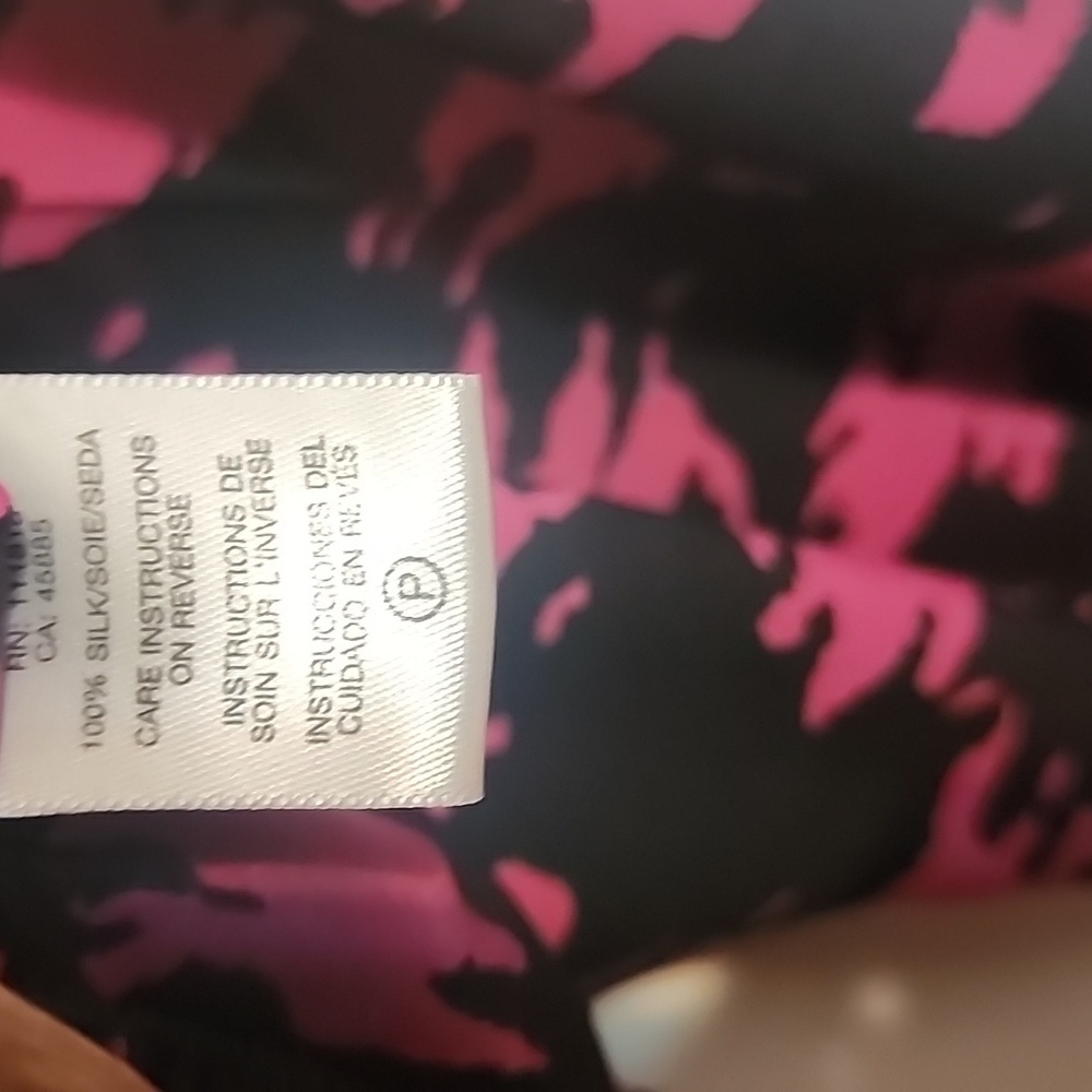 Michael Kors top 100% Silk - Picture 5 of 5